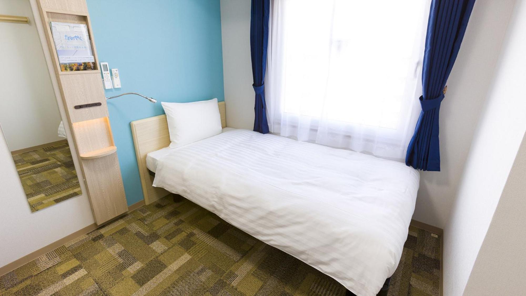Toyoko Inn Oyama-Eki Higashi-Guchi No.2 오야마 객실 사진